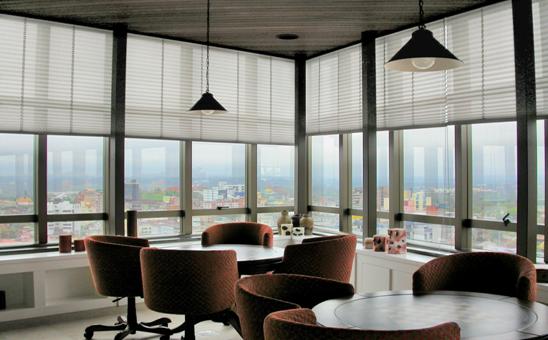 Persianas e cortinas blackout